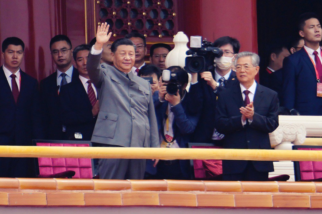 162532388697162_P12798633