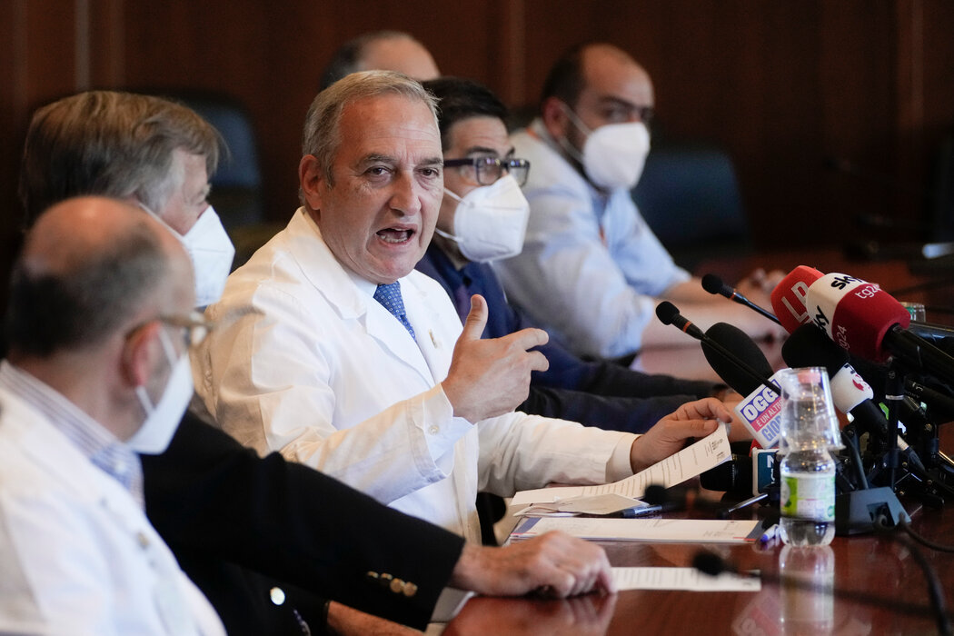 20xp-monkeypox-explainer-01-master1050